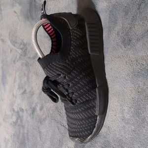 Adidas NMD R1 Prime knit STLT ‘Triple Black’  Men’s 6 women’s 7